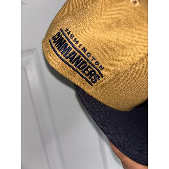 Men's New Era Tan/Navy Washington Commanders Wordmark Wheat 59FIFTY fitted hat - Picture 4 of 5